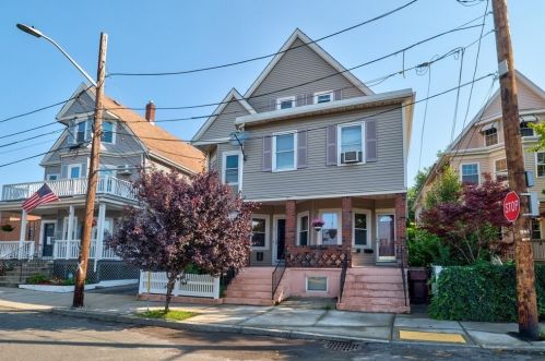 28 Gladstone St, Everett, MA 02149-3410