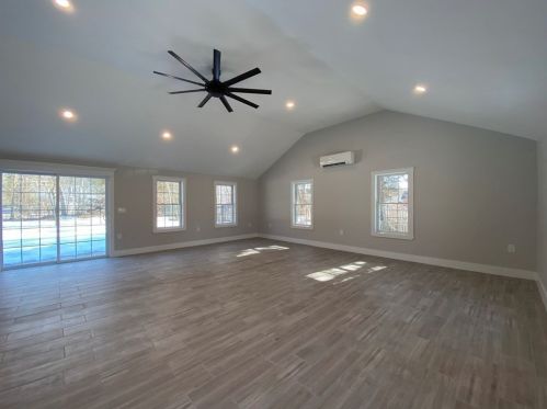 332 East St, West Bridgewater MA  02379-1808 exterior