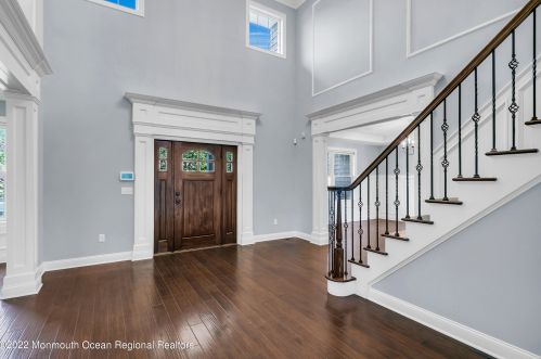 56 Rivers Edge Dr, Little Silver NJ 07739-1706 exterior