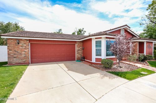 17245 2nd Pl, Phoenix AZ  85022-2315 exterior