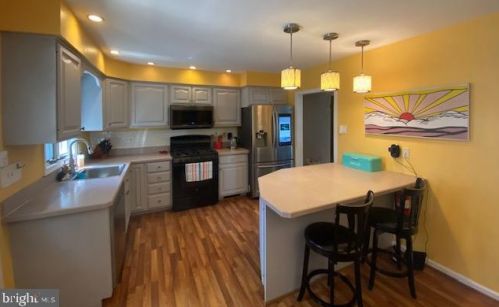 600 Chestnut Ave, West Deptford NJ 08097-1604 exterior