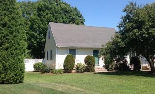 180 Mallard Cir, Agawam, MA 01001-3417