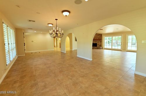 9234 33 Way, Phoenix AZ 85028-4967 exterior