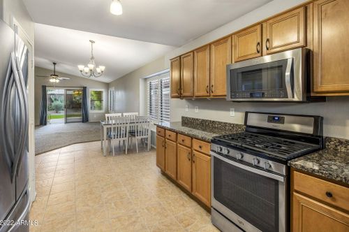 2440 Blue Sky Dr, Phoenix AZ  85085-4761 exterior