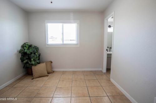 3117 65th Ave, Phoenix AZ 85033-5215 exterior