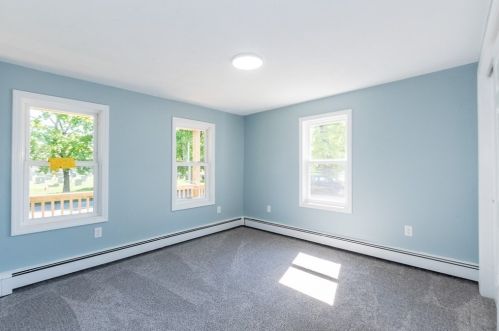 54 Aldrich Rd, East Bridgewater MA 02324-1331 exterior