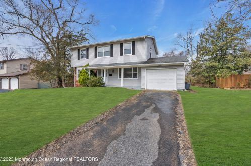 36 Drexel Dr, Jackson Twp NJ  08527-2328 exterior