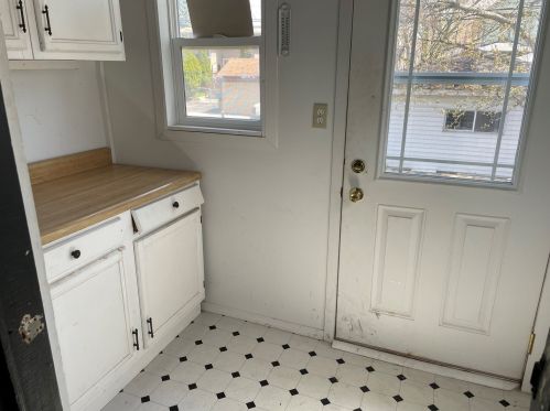 3437 Oak Park Ave, Forest View IL 60402-3619 exterior