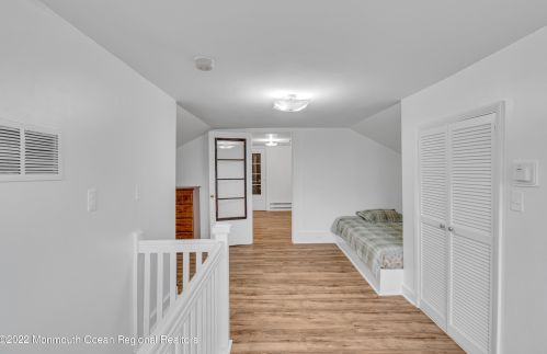 1326 Locust Dr, Tinton Falls NJ 07712-4911 exterior