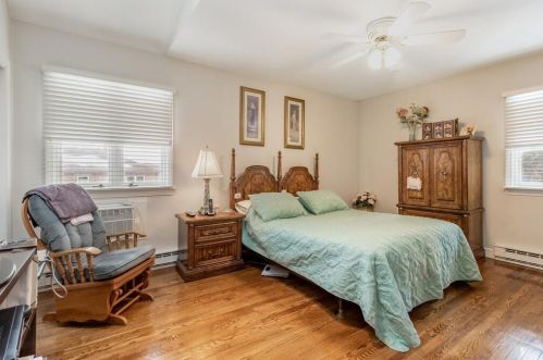 6 Amanola Ave, Worcester MA 01604 exterior