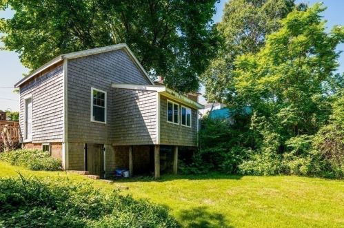 75 Cherry St, Plymouth MA 02360-4467 exterior