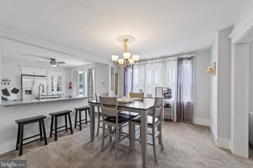 308 Colonial Ave, West Deptford NJ  08096-1010 exterior