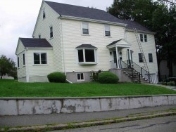 33 Indiana Ter, Newton, MA 02464-1314