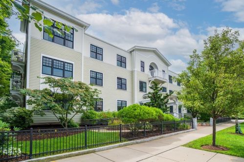 264 Massachusetts Ave, Arlington MA 02474-8442 exterior