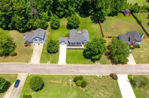 113 Windsor Cir, Stockbridge GA 30281-1864 exterior