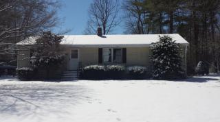 20 Hancock Ln, Greenfield, MA 01301-9751
