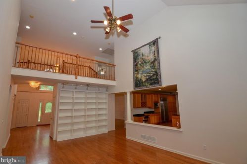 8 Landview Ln, Columbus NJ 08022-2260 exterior