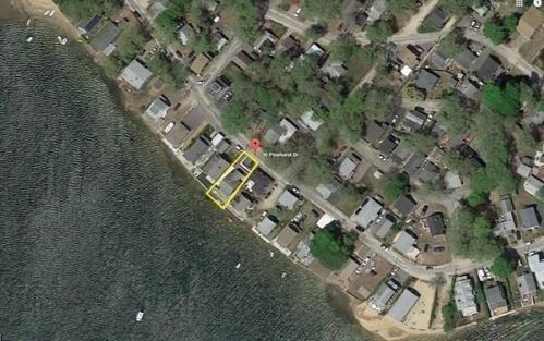 130 Pinehurst Dr, Wareham MA  02571-2073 exterior