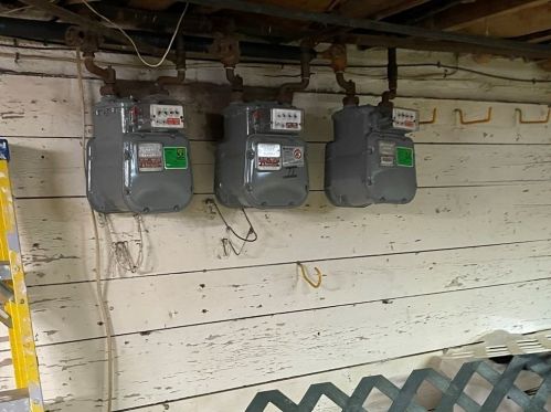 18 Ames St, Worcester MA 01610-2001 exterior