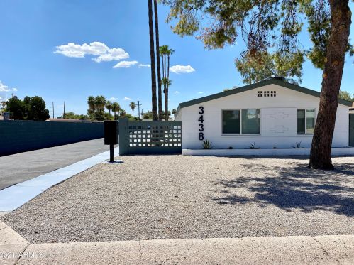 3438 37th St, Phoenix, AZ 85018-5850