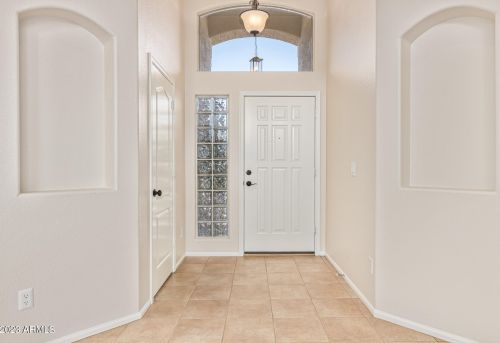 3329 Adobe Dam Rd, Phoenix, AZ 85027-1040