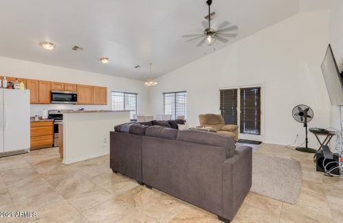 2810 Atlanta Ave, Phoenix AZ  85040-2710 exterior