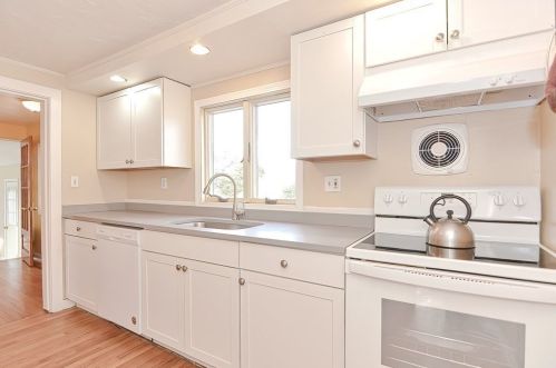 467 Washington St, Hingham MA 02061-2060 exterior