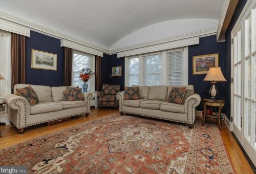 605 Delaware St, West Deptford NJ  08096-1576 exterior