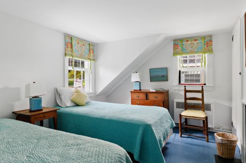 156 Chatham Bars Ave, Chatham MA 02633-2343 exterior