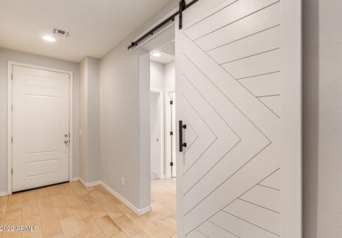 5630 28th St, Phoenix, AZ 85040