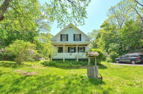979 Washington St, Gloucester, MA 01930-1155