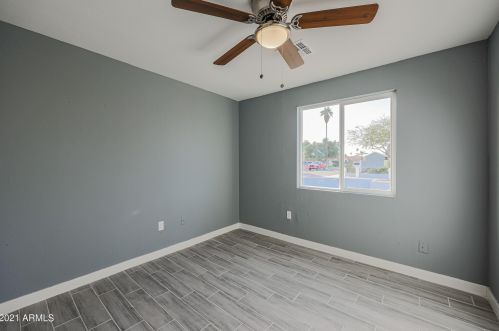 2201 65 Dr, Phoenix AZ 85033-1605 exterior