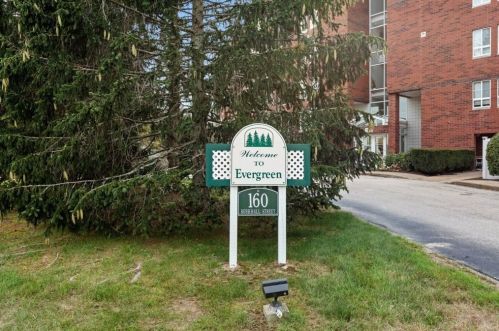 160 Burkhall St, Weymouth MA 02190-3500 exterior