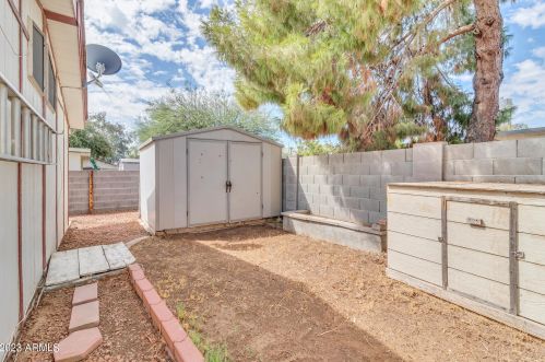 18438 2nd Pl, Phoenix AZ 85022-1011 exterior