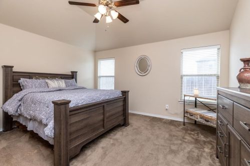 5432 Grenada Dr, Fort Worth TX 76119-8502 exterior