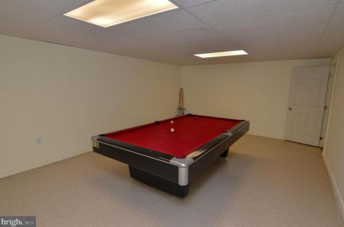 8 Landview Ln, Columbus NJ 08022-2260 exterior