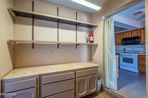 2324 Cactus Rd, Phoenix AZ 85032-7609 exterior