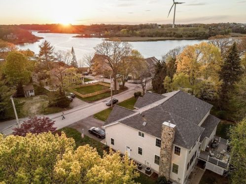 21 Clf Rd, Hingham MA 02043-1452 exterior