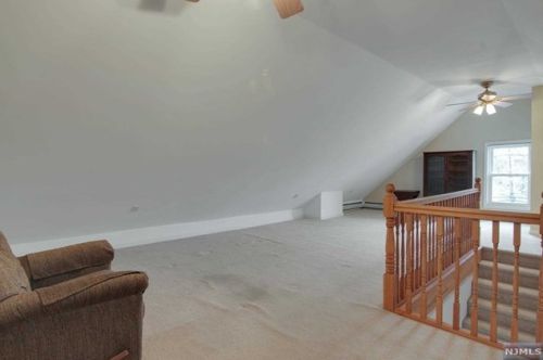 16 Argyle Pl, Kearny NJ 07032-2705 exterior