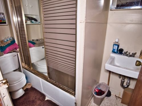 33 Morton St, Fall River MA 02720-2860 exterior