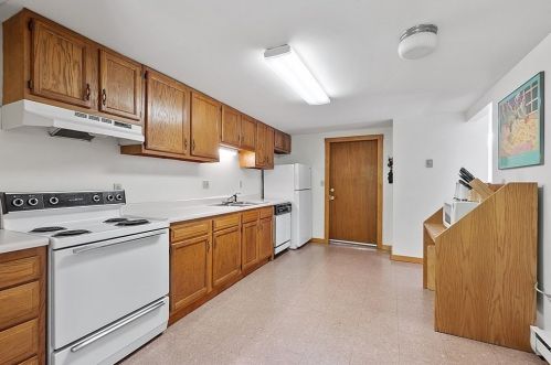 299 Ash St, Winchendon MA 01475-1878 exterior