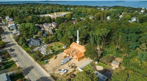 51 Standish Ave, Plymouth, MA 02360-4146