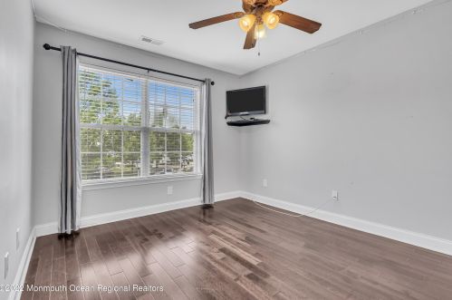 92 Brookfield Dr, Jackson Twp NJ  08527-3876 exterior