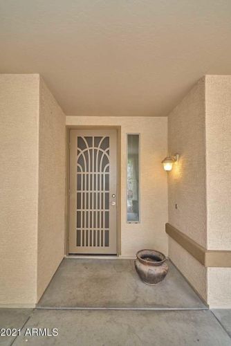 1813 Beautiful Ln, Phoenix AZ 85042-7073 exterior