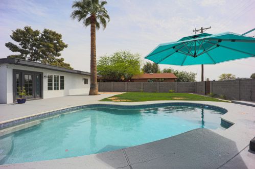 2642 51st St, Phoenix, AZ 85008-1612