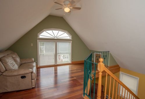 94 Langley St, Fall River MA 02720-4004 exterior