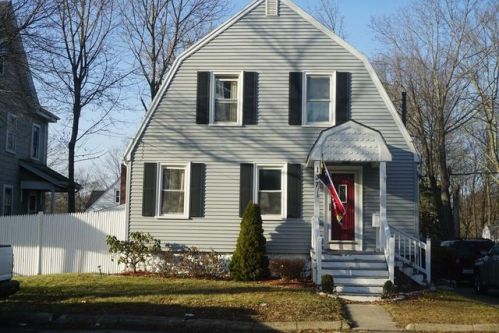 137 West St, Whitman MA  02382-1242 exterior