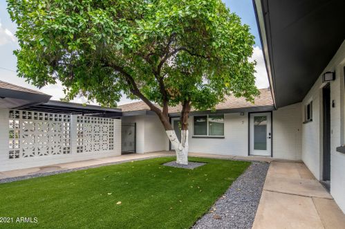 2302 29 St, Phoenix AZ 85048-7730 exterior