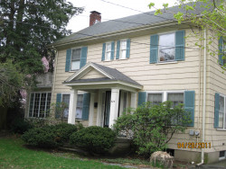 525 Lowell Ave, Newton, MA 02460-2328