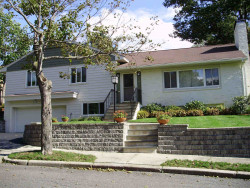 101 Oldham Rd, Newton, MA 02465-2328